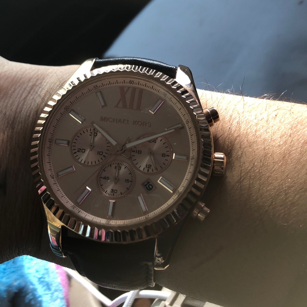 Michal kors male watch